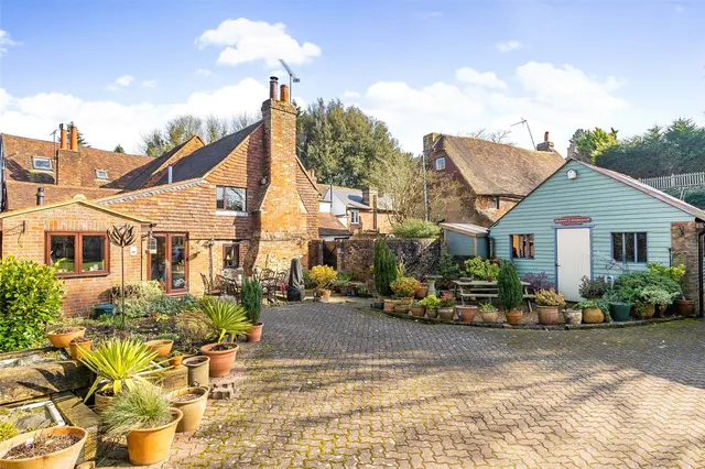 Church Road, Sevenoaks, TN14, photo 1