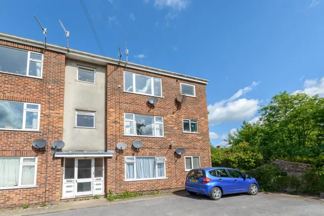 Centurion Close, SALISBURY, photo 1