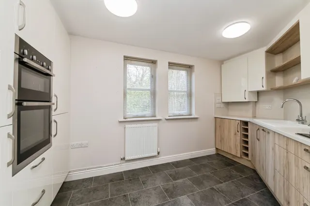 Tidcombe Walk, Tiverton, EX16, photo 2