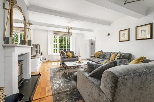 Main Street, Farndon, NG24, photo 3