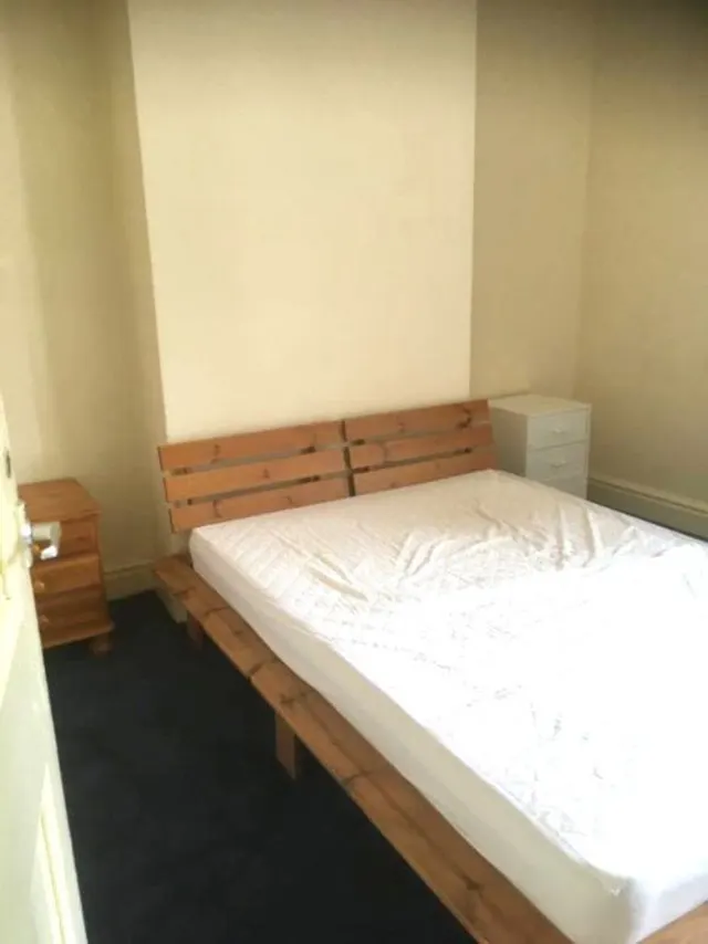 Viewings, B16, photo 2