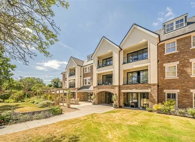 Lower Teddington Road, Hampton Wick, KT1, photo 1