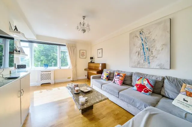 Bentinck Close, London, NW8, photo 3