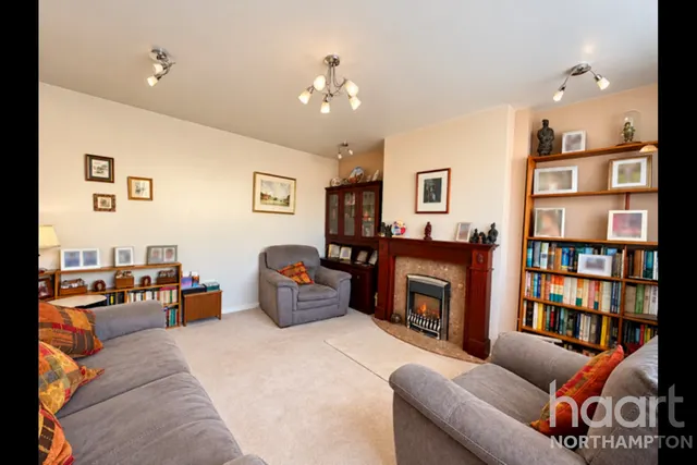 Georges Avenue, Northampton, NN7, photo 3