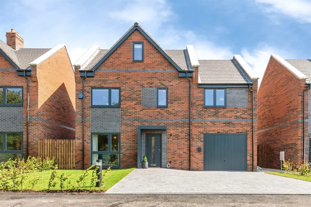 Old Main Road, Bulcote, Nottingham, photo 1
