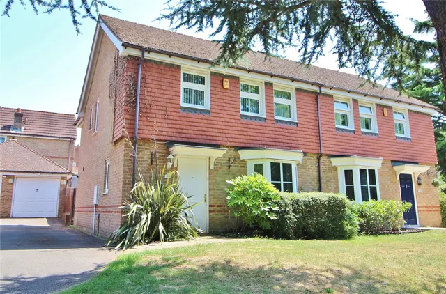 Findon Road, Findon Valley, BN14, photo 1