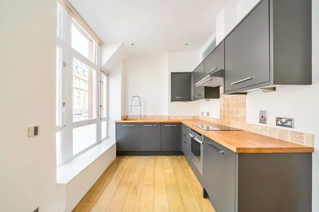 Pembridge Villas, London, W2, photo 2