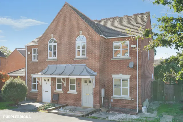Coronation Street, Swadlincote, DE11, photo 1
