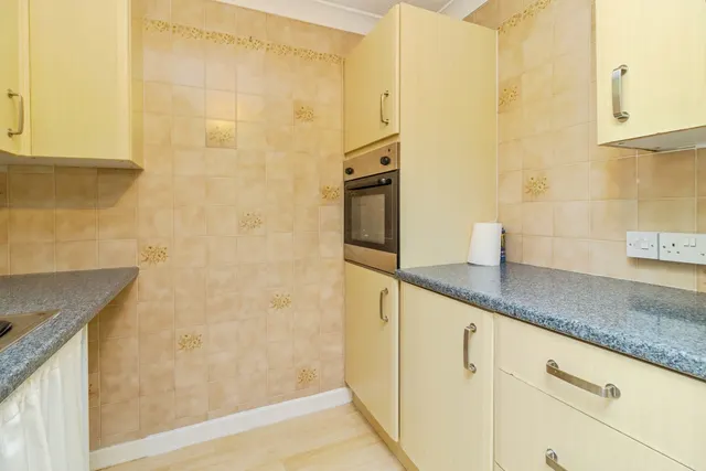 Photo 2 — Flintergill Court, Heelands, Milton Keynes, Buckinghamshire, MK13