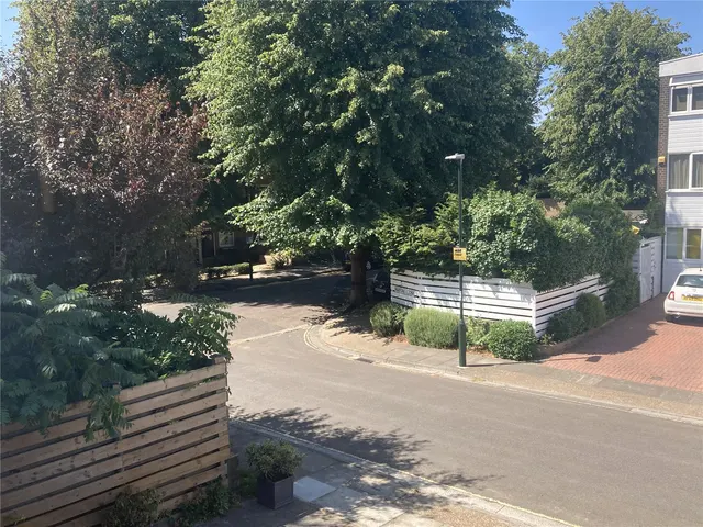 Paxton Close, Kew, TW9, photo 2