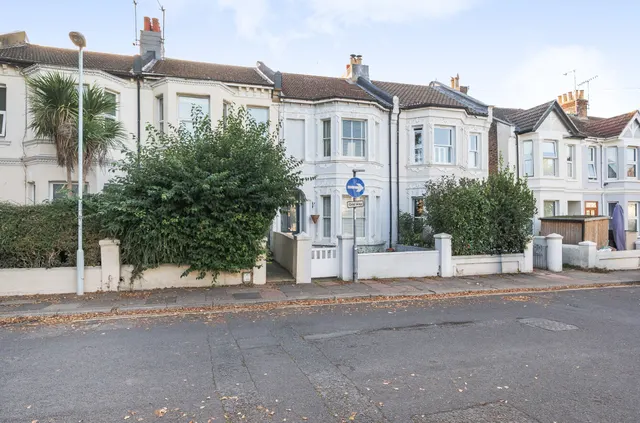 Ashdown Road, Worthing, BN11, photo 1