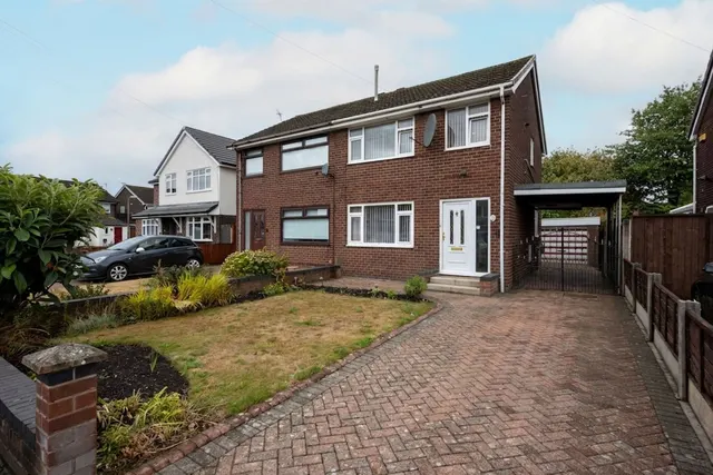 Warpers Moss Close, Burscough, L40, photo 1