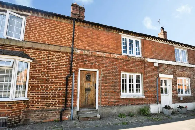 High Street, Whitchurch, HP22, photo 1