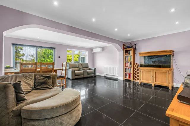 Musley Hill, Ware, SG12, photo 2