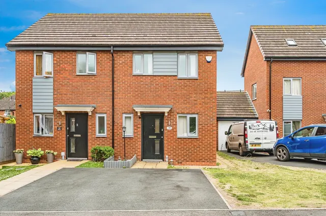 Rosemary Road, Tipton, photo 1