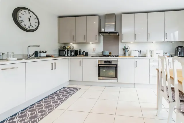 Photo 3 — Godstone Road, Caterham, Surrey, CR3