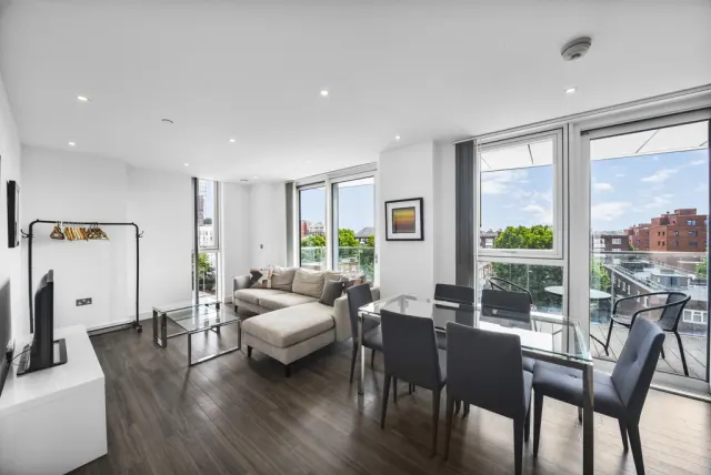 Hebden Place, Nine Elms, SW8, photo 2