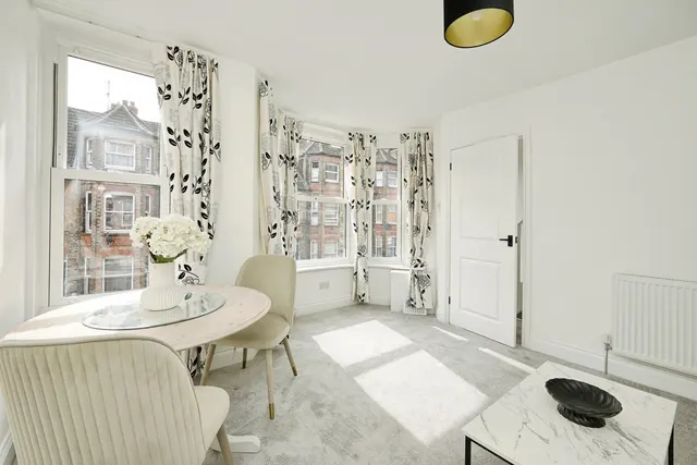 Photo 3 — Bradstone Road, Folkestone, Kent, CT20