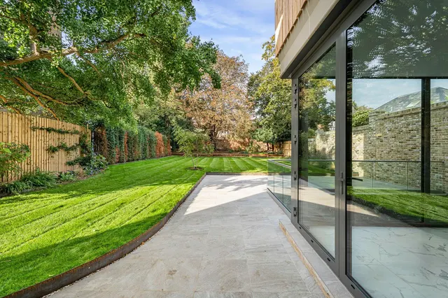 Photo 3 — Belbroughton Road, Oxford, OX2 6UZ