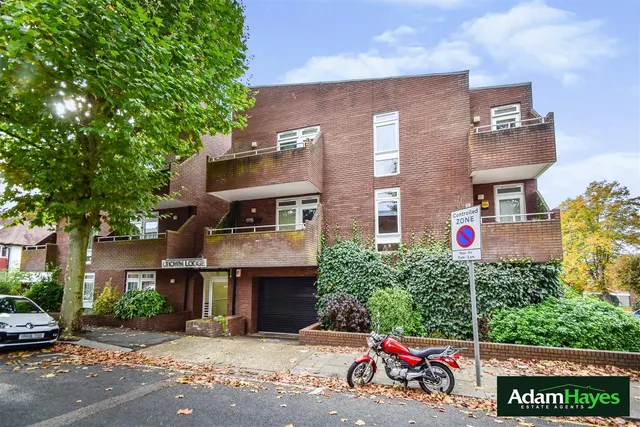Salisbury Avenue, Finchley, N3, photo 1