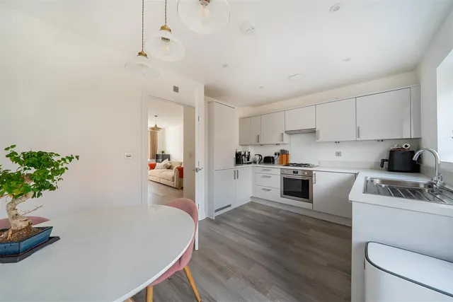 Photo 3 — Merchant Crescent, Faringdon, SN7 7EQ