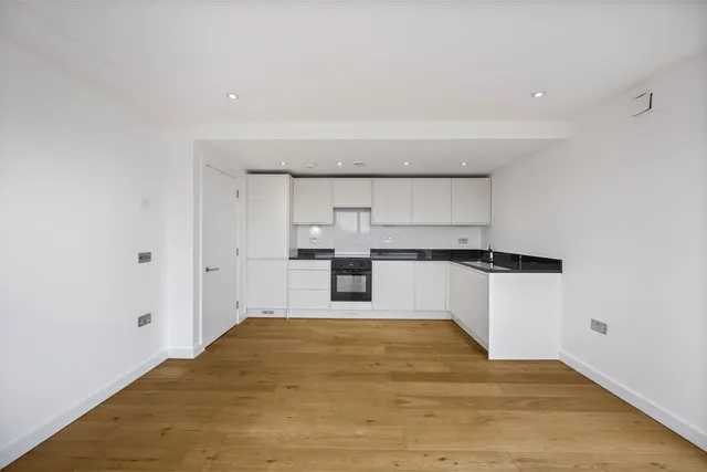 Walm Lane, Willesden Green, NW2, photo 3