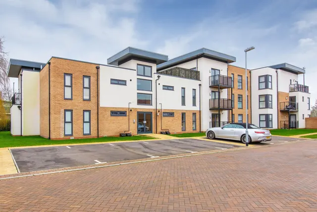 Mill Court Papworth Everard, CB23, photo 2