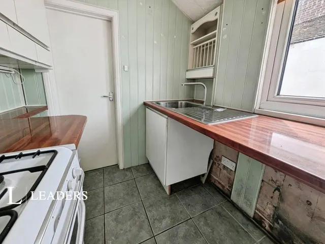 Park Road, Worthing, BN11, photo 2