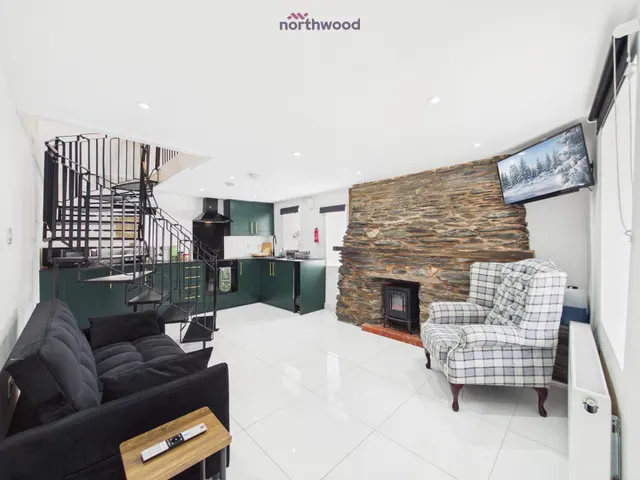 Tai Newyddion, Llandegla, LL11, photo 3