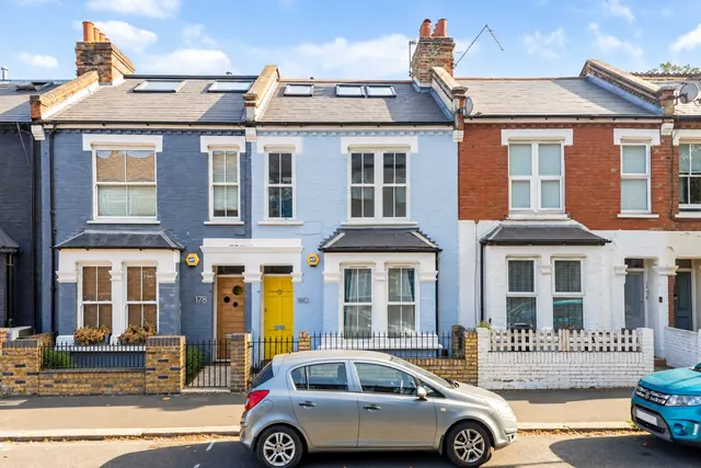 Devonshire Road, London, W4, photo 1