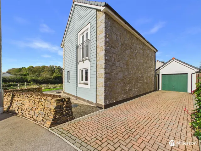 Hidderley Park, Camborne, TR14, photo 3