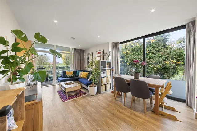 Frazer Nash Close, Isleworth, photo 1