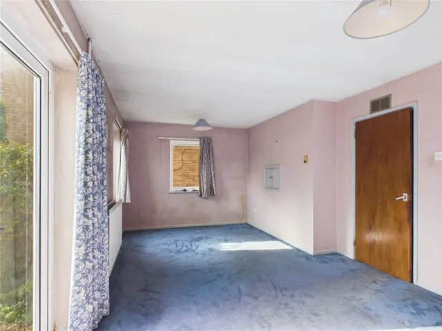Falcon Close, Patchway, BS34, photo 3