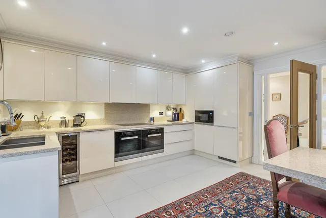 The Mansion, Kingswood Warren Park, photo 3