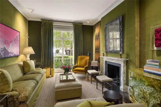 Photo 2 — Walton Place, London, SW3 1RH