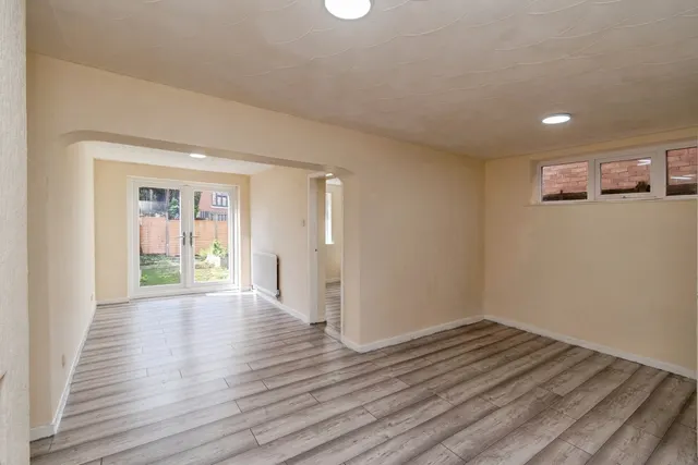 Martin Drive, Willenhall, WV12, photo 3