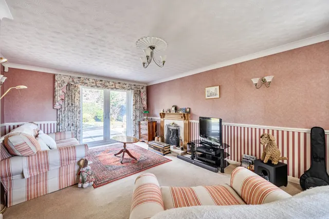 Reeves Close, West Wellow, SO51, photo 2