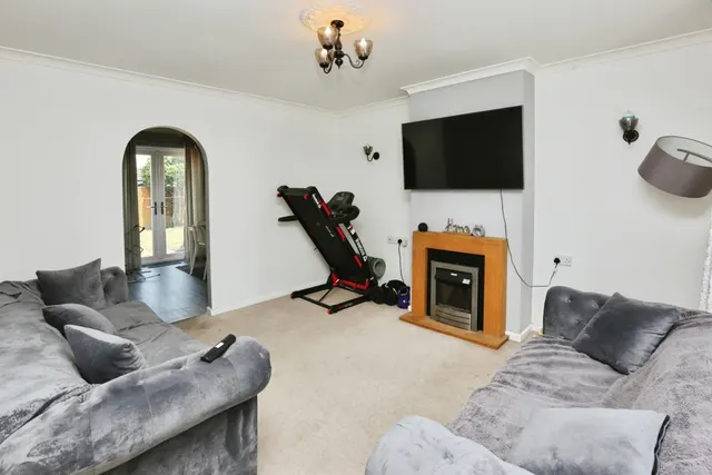 Beauchamp Avenue, Gosport, PO13, photo 2