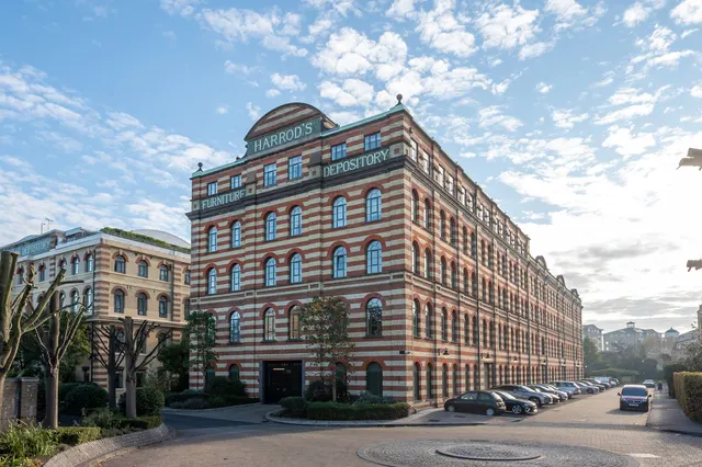 2 Richard Burbidge Mansions, 1 Brasenose Drive, London, photo 1