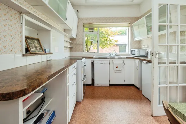 Photo 2 — Highgate, Cherry Burton, Beverley