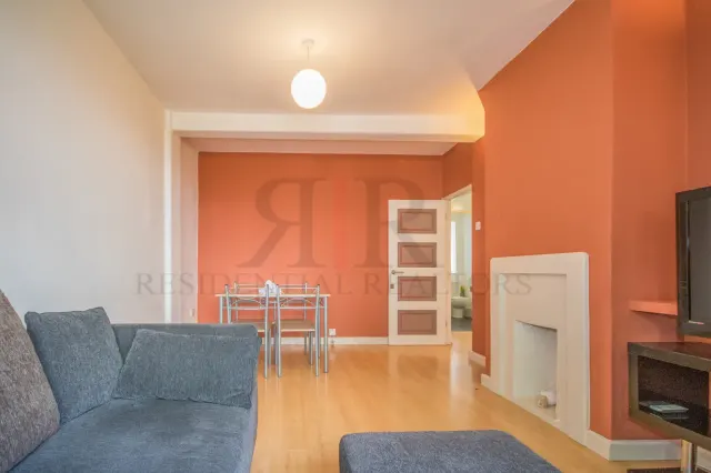 Halifield Drive, London, DA17, photo 2