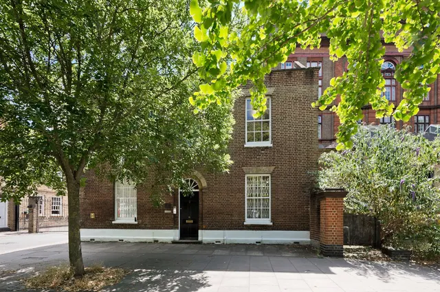 in chiswick — Heathfield Terrace, Chiswick, London, W4