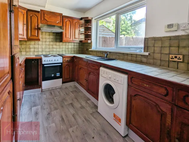 Strawmead, Hatfield, AL10, photo 3