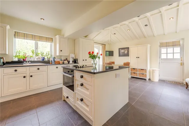 Post Office Lane, Lighthorne, CV35, photo 2