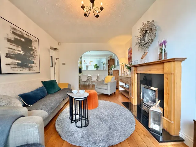 Bowland Road, Dane Bank, M34, photo 3