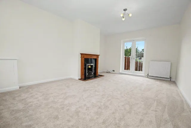 Marion Grove, Wakefield, WF2, photo 3