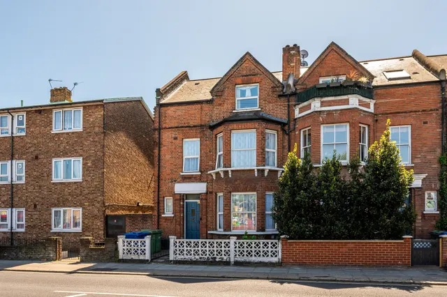 28 Hanover Park, London, photo 1