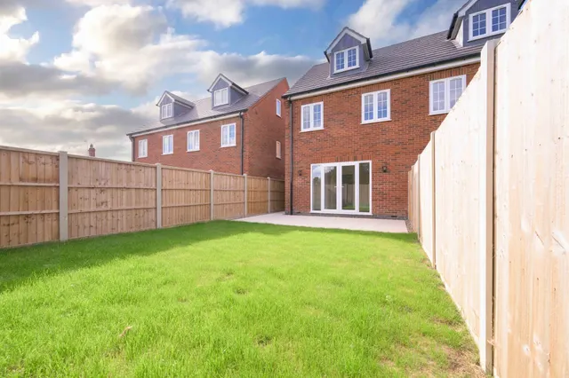 3 bedroom house, Stanton Close, Kettering, NN14