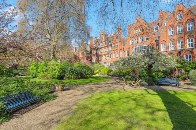 Collingham Gardens, London, SW5 0HW, photo 1