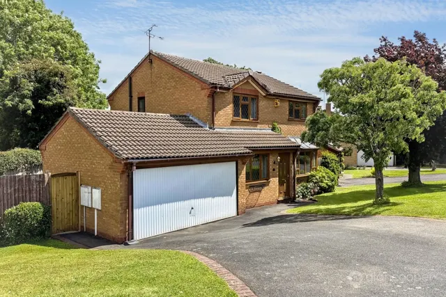 Sherbourne Avenue, Stockingford, CV10, photo 1